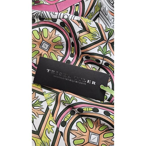 Trisha Tyler NWT MEDIUM Blouse Button-Up Geometric Wire Collar Multicolor - Picture 8 of 11